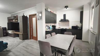 5 LOCALI A FOSSATO DI VICO