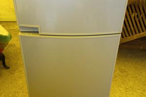 Frigo trivalente combinato Dometic per camper