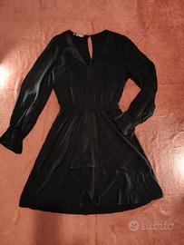 👗 Abito total black stretto in vita 👗