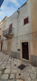  A CASAMASSIMA (BARI)  detto il PAESE AZZUZZURRO.
