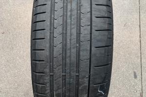 Gomme Pirelli P zero anno 2022