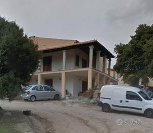 Immobile in asta di 280 m² con 3 locali e box auto