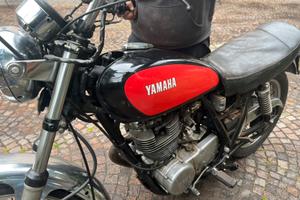 Yamaha SR 400