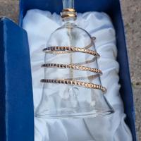 Campanella di vetro con lavorazione dorata