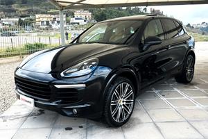 Porsche Cayenne 3.0 Diesel Platinum Edition ( km 7