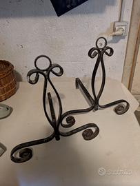 Alari per camino in ferro battuto fatti a mano