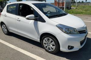 Toyota Yaris 5 Porte Yaris 5p 1.3 Active ok neopat