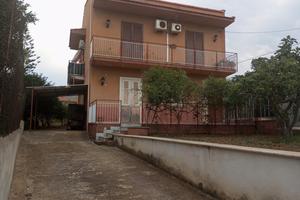 Appartanvilla Piano Rialzato con Giardino