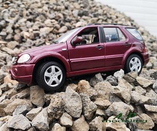 modellino suv 1:18 Mercedes benz ml 55 AMG maisto