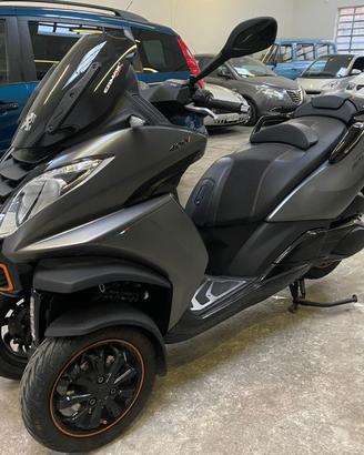 Soli 7000 Km METROPOLIS 400RS