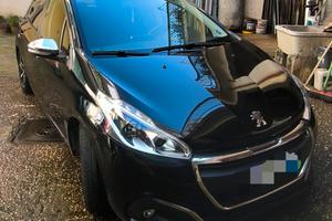 Peugeot 208 1600 HDi 75 CV.