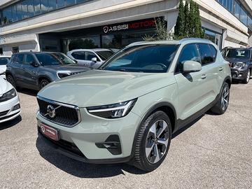Volvo XC40 B3 automatico Core