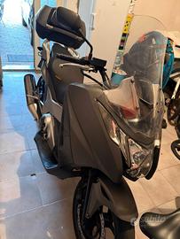 Honda Integra 750