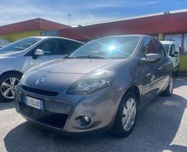 RENAULT Clio 1.2 16V 5 porte Live!