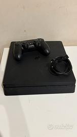Play Station 4 Slim