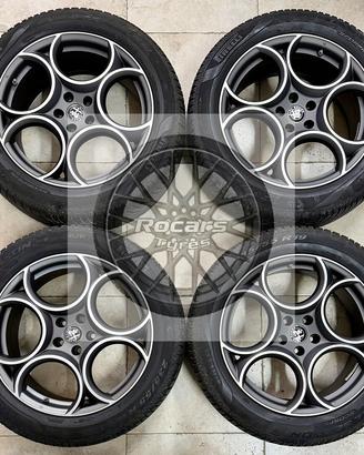 Cerchi Alfa Romeo Stelvio e pneumatici Pirelli M+S