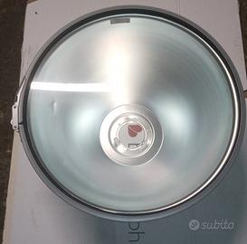 Guscio in alluminio porta lampada 