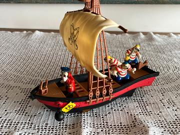 La Goletta dei Bassotti, gadget Topolino, Disney