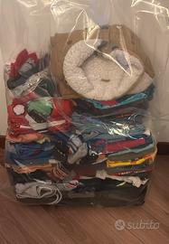 LOTTO DI VESTITI BAMBINO
