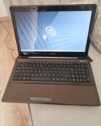 ASUS  X52J Linux Mint
