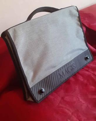 RARA Borsa cartella 24h MAGIS by Andries Van Onck