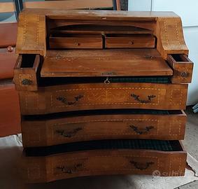 Mobile vintage a  cassetti tipo scrivania