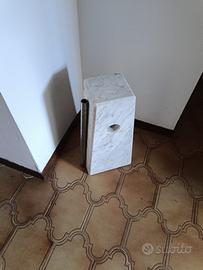 Base in marmo per lampada flos
