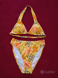 Costume bikini fiorato per donna