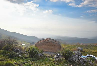 Vista mozzafiato Casa con 27.000 mq di terreno