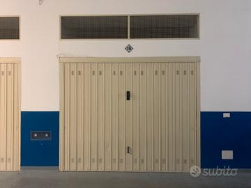 Ampio Box Soppalcabile - Zona Viale Strasburgo