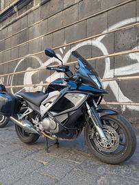 Honda VFR 800 X