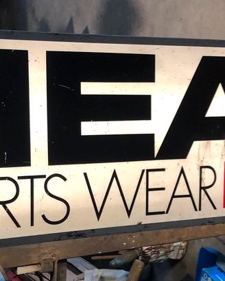 Insegna luminosa neon HEAD Sports Wear