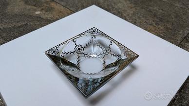 Posacenere in cristallo con lavorazione in argento