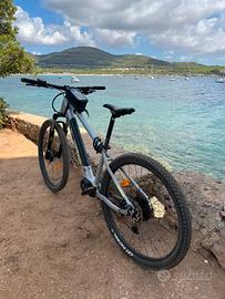 E-bike bici uomo/donna city bike