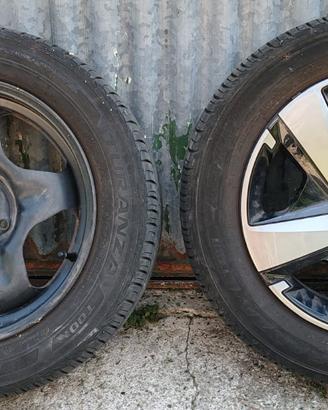 2 gomme Brigestone misura 195/60/16 89H