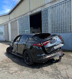 Alfa Romeo Stelvio 2.0 Benz. (solo ricambi)