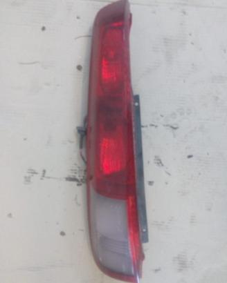 STOP FANALE POSTERIORE SINISTRO NISSAN X-Trail 1°