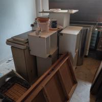 Svuota cantina-Mobili smontati, oggetti vintage