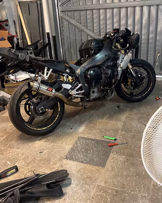 Ricambi Yamaha r1 2003