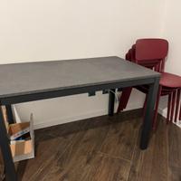 Tavolo cucina e sedie