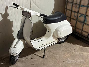 Vespa 50 Special