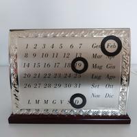 Calendario da tavolo in argento