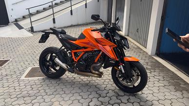 KTM 1390 super duke R