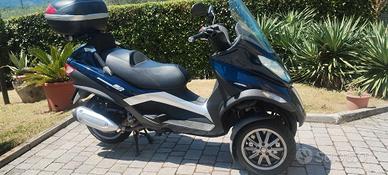 PIAGGIO MP 3 300 IE