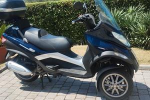 PIAGGIO MP 3 300 IE