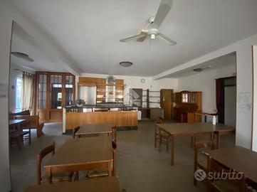 NEGOZIO A CASTIGLIONE DELLE STIVIERE