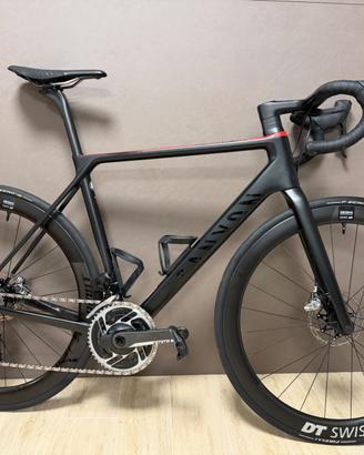 Canyon Ultimate CF SLX Disc 9.0 SL power meter (M)