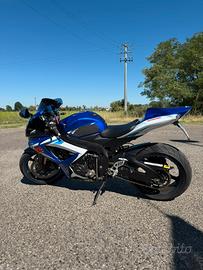 Suzuki Gsx-r 750 k6