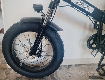 Nuova bici elettrica Pieghevole mai usata 