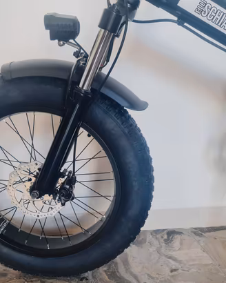 Nuova bici elettrica Pieghevole mai usata 